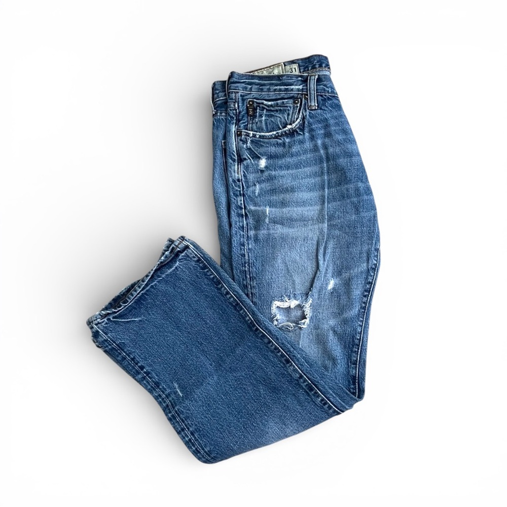 Abercrombie & Fitch Distressed Straight Leg Relaxed Fit Jeans - Picture 2 of 9